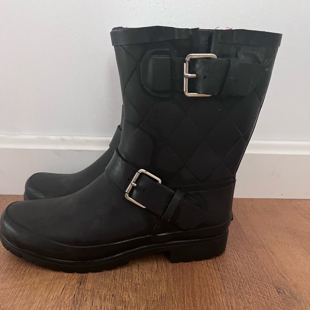 Sperry rain boots